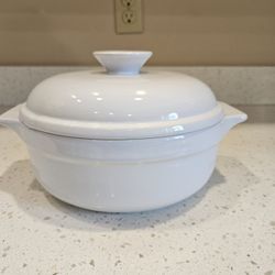 NEW. SMALL. DUTCH. OVEN