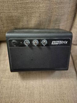Singtrix  powered speaker