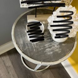 Corner Table