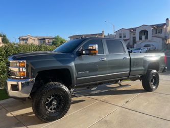 Lifted 2019 Chevy Silverado 3500hd