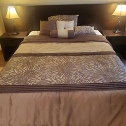 Bedroom set furniture Queen 