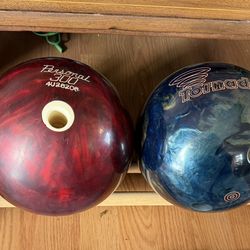 2 Ebonite Bowling Balls With Wooden Ball Stand
