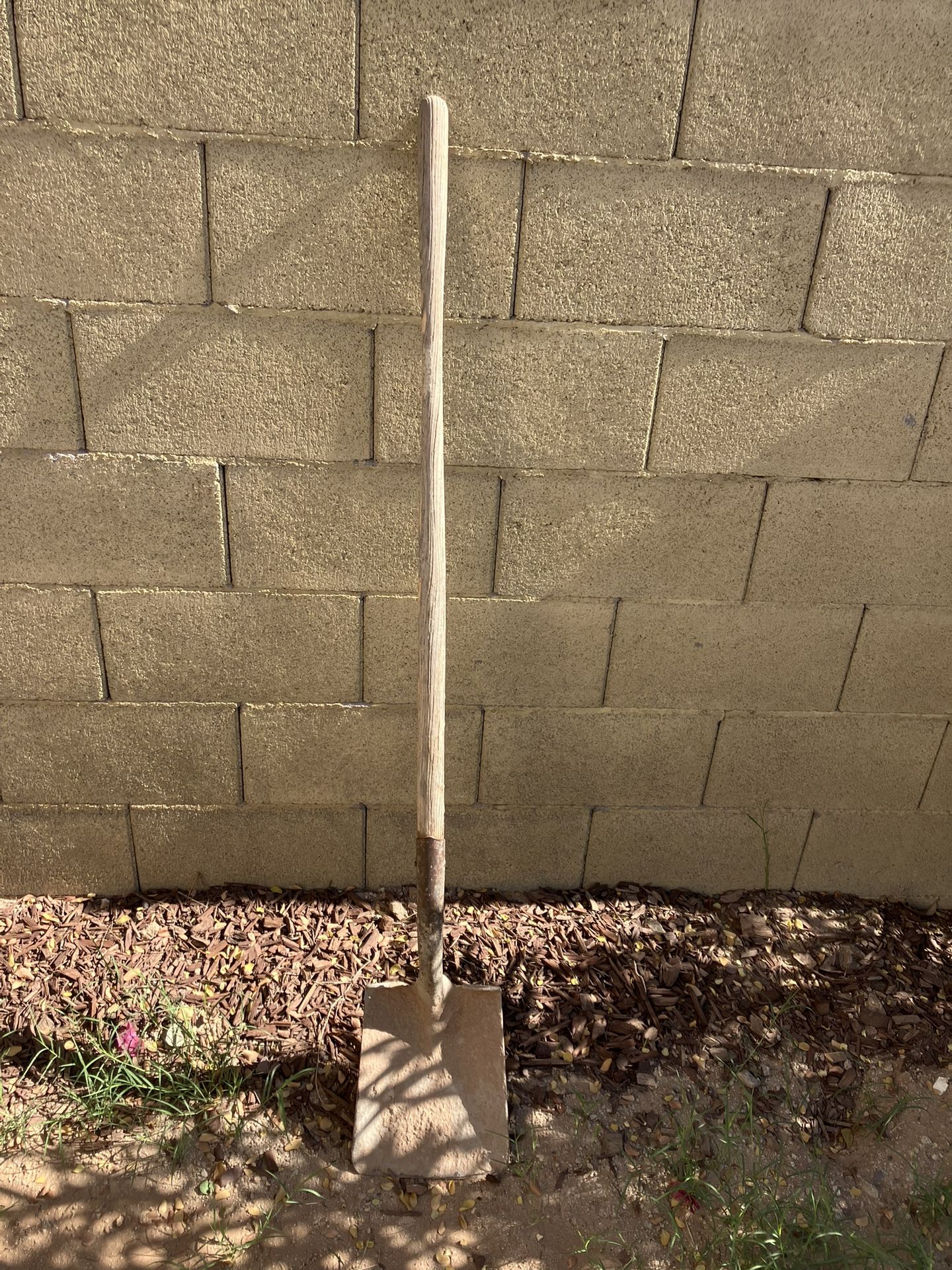 Flat Shovel