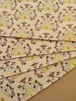 New Set Of Four Bumblebee Cloth Placemats