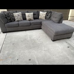sectional Couch Excellent Condition No Stains Rips Burns Pet