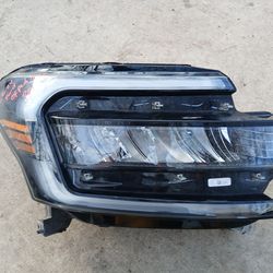 2022-2024 Ford Expedition Headlight RH