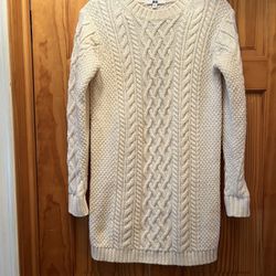 UNIQLO Cream Cable Knit Sweater Dress Scoop Neck winter party fun warm comfort