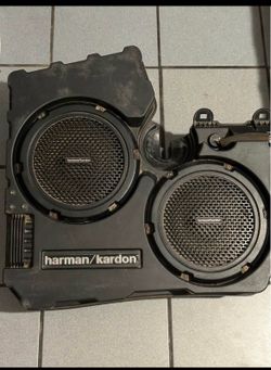 Harmon /Kardon sub speaker