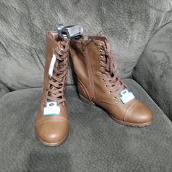 New Brown lace up military style boots size 8 women's Shoes