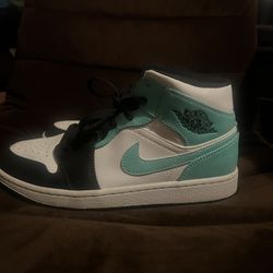 Air Jordan 1s