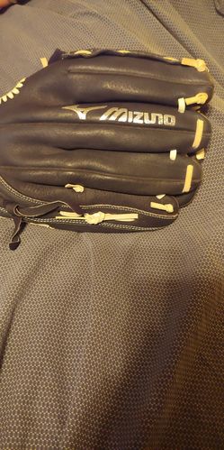 Baseball glove mizuno 13"