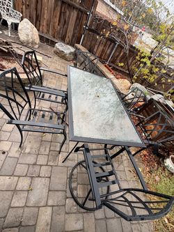 Outdoor Glass and Metal Patio Table set Seats 6