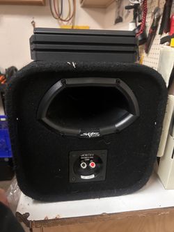 Speaker with amp