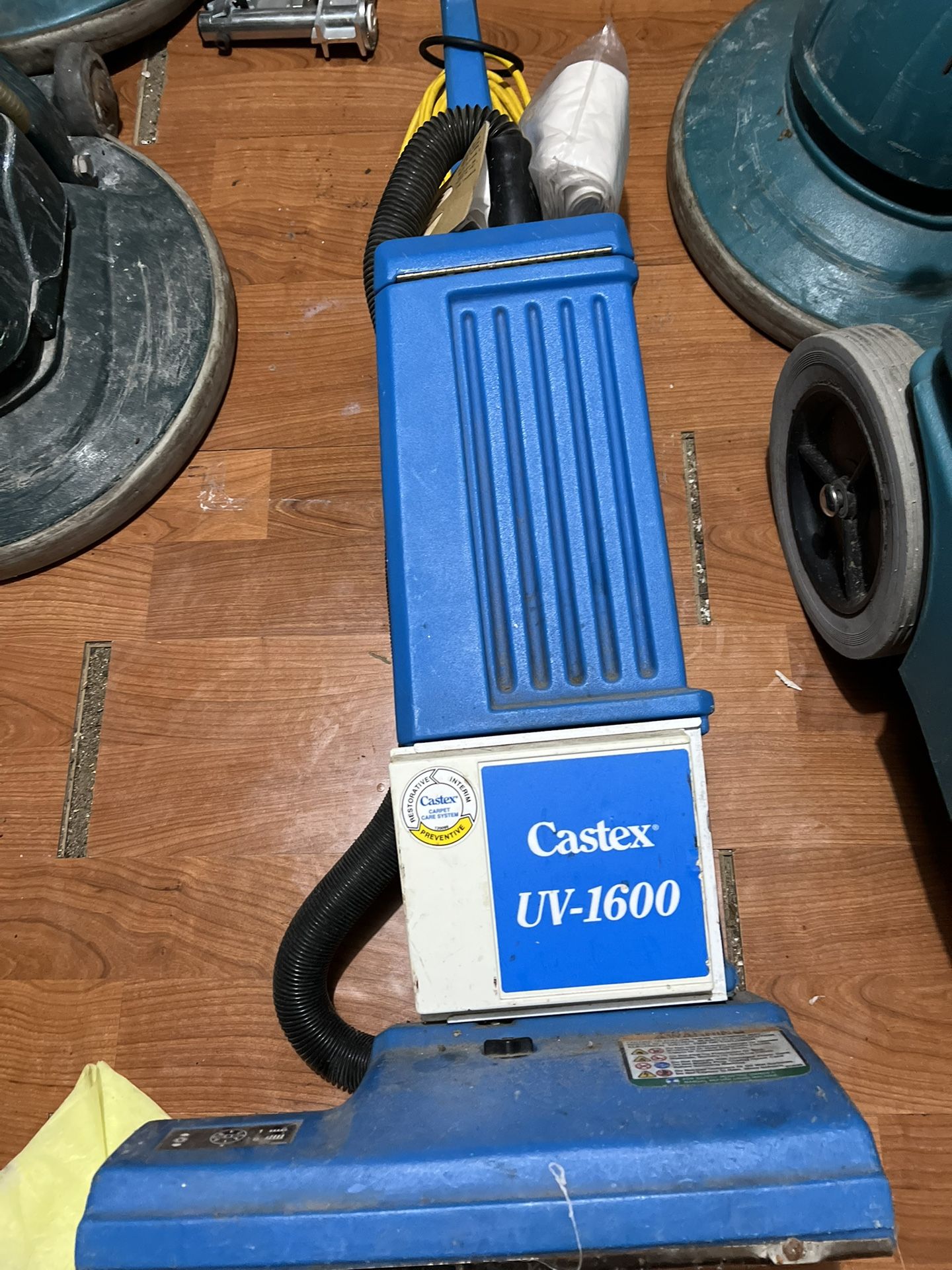 Castex Commercial Vacuum