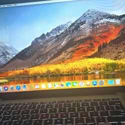 iMac MacBook Pro 