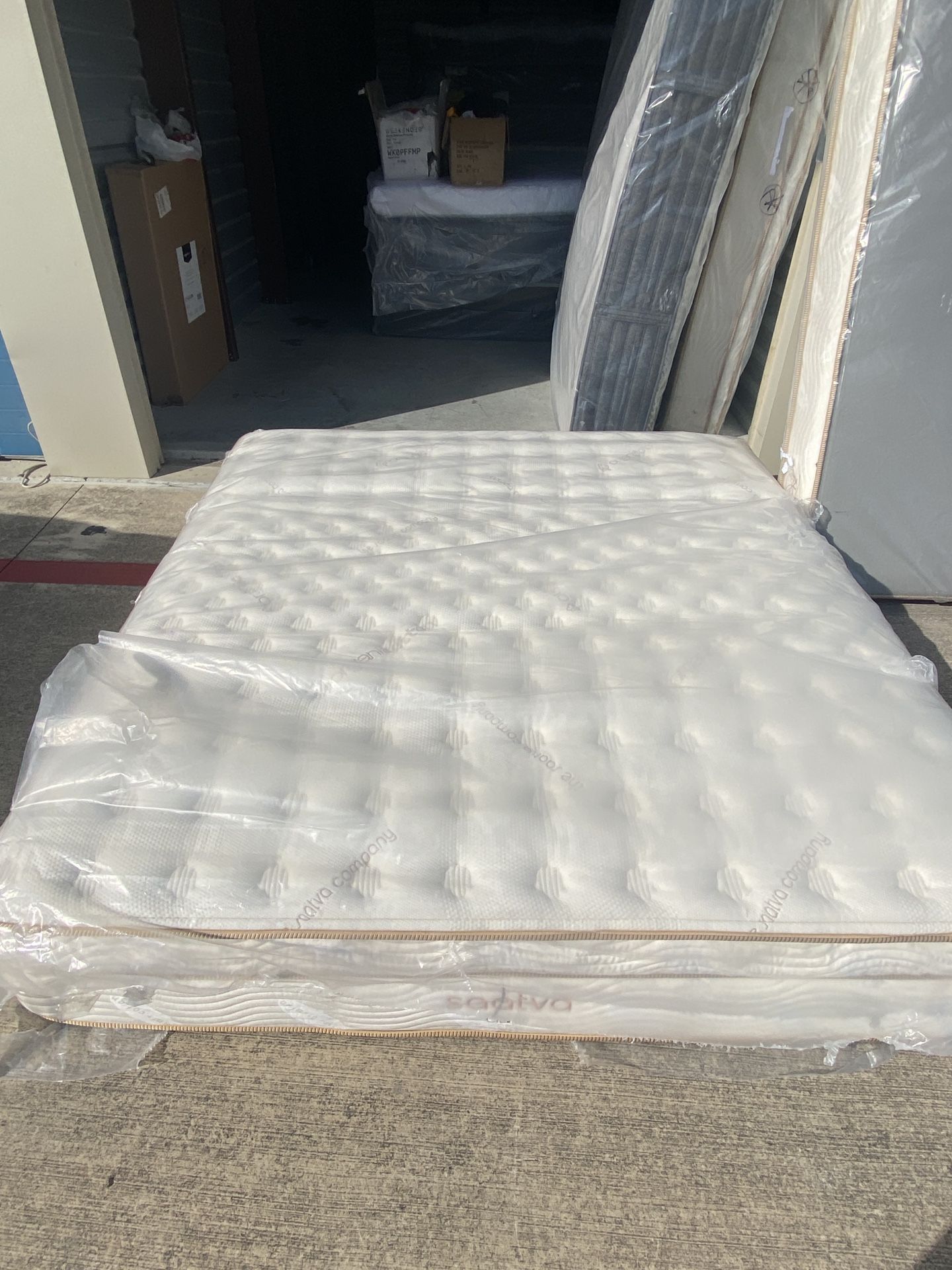 Overstock Display King Pillowtop Mattress for Sale in San Antonio, TX