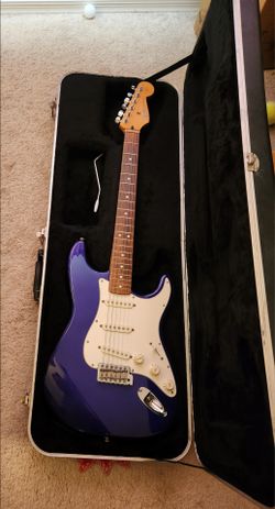 1999 Fender Strat, rosewood, with case