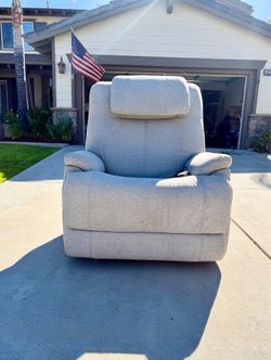 Flexsteel Zecliner Model 1 – Sleep/Medical Power Recliner – Costco