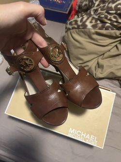 Michael Kors Sandals 6.5