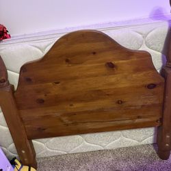 Free Twin Frame, Mattress & Box spring