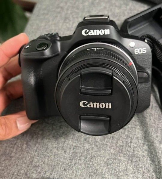 Eos R50 Canon Camera