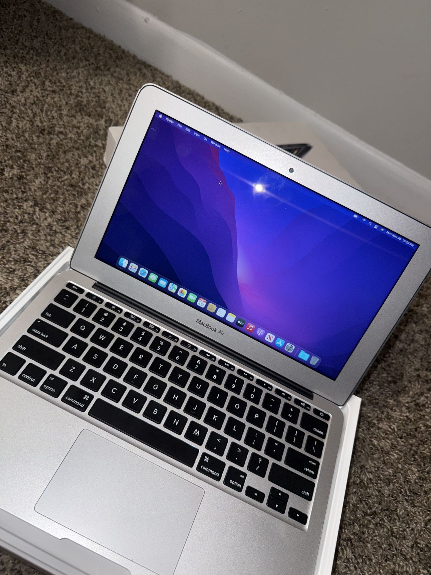 Apple MacBook Air Monterey MacOS 12