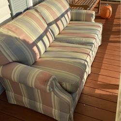 Small Couch     FREE!