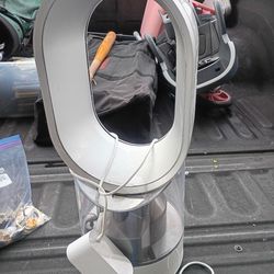 DYSON DEHUMIDIFIER WORKS EXCELLENT