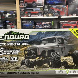 RC Element Enduro Ecto 4x4 Trail Truck. (Battery & Charger Included)