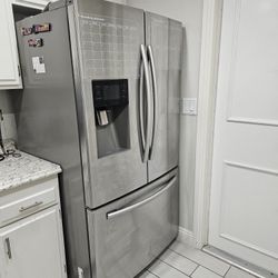 Samsung REFRIGERATOR