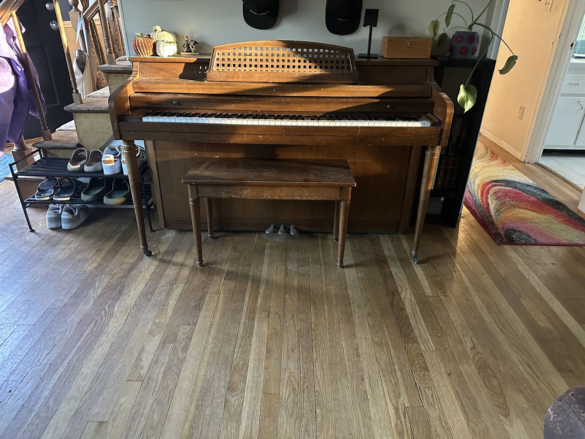 Stand Up Piano
