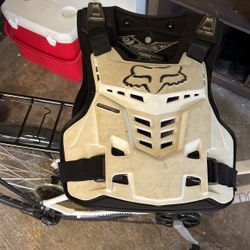 FOX Chest Guard