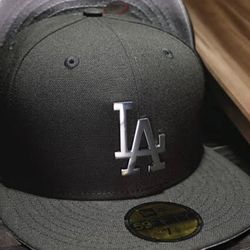LA Dodgers Hat 2024 World Series Champs Size 7 3/8 Authentic New Era Hat Fitted.