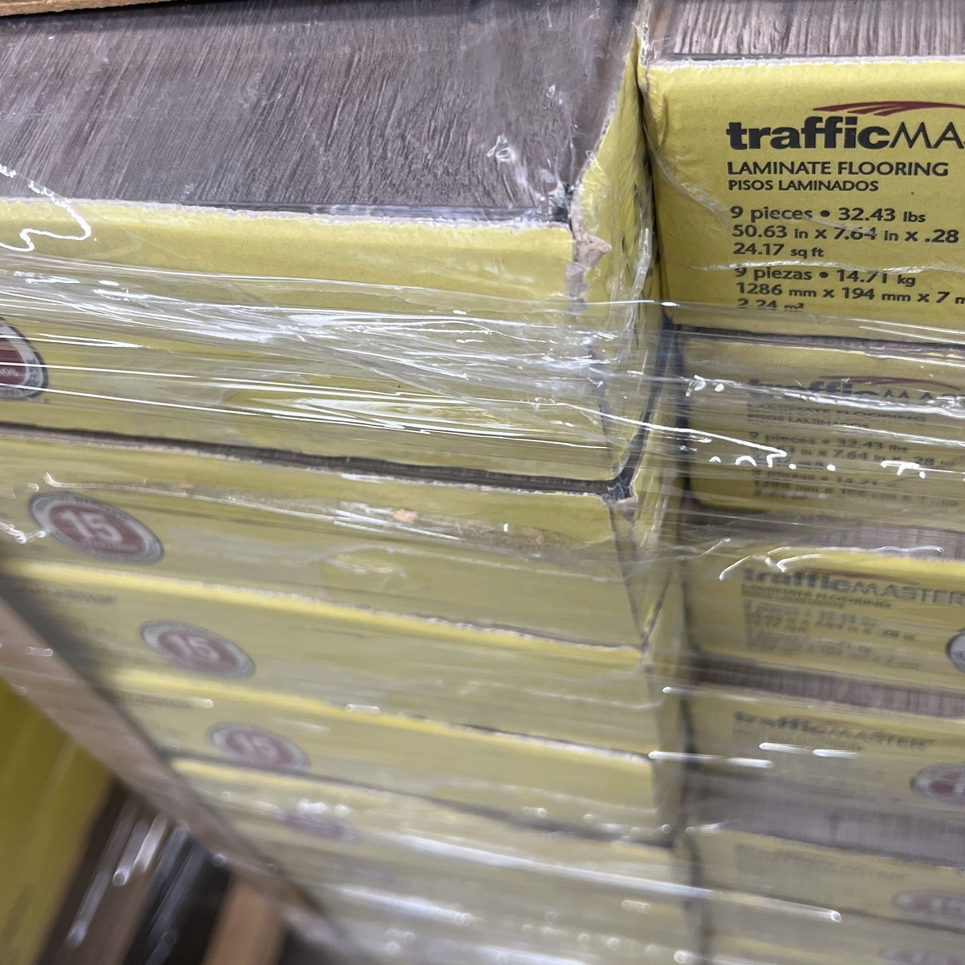 TrafficMaster Anniston Oak 7 mm Thick x 7-2/3 in. Wide x 50-5/8 in. Length Laminate Flooring (24.17 sq. ft. / case)