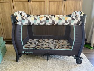Baby Trend Pack and Play