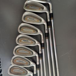 Mens Cleveland Golf Iron Set