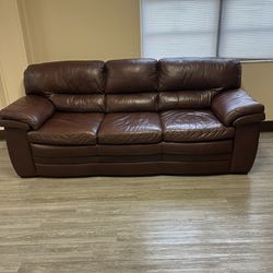 Beautiful Leather Sofa $90  OR BEST OFFER!!