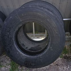 Gomas para camion.  11 R 22.5