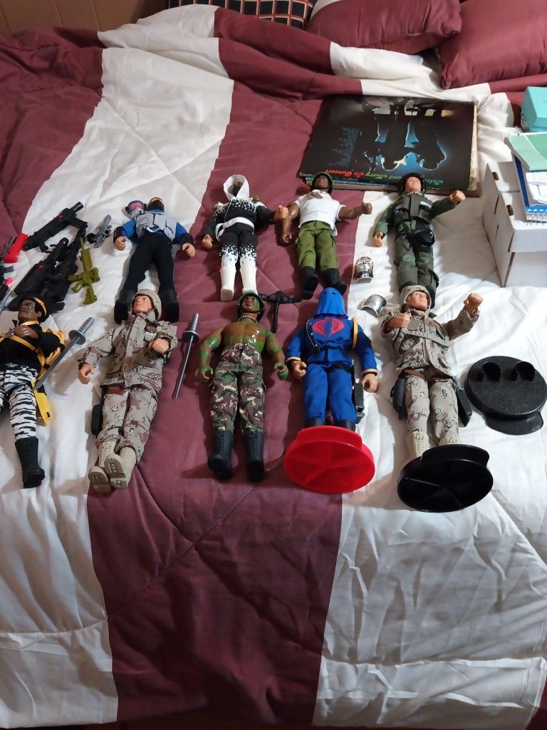 9 GI Joe Figures With Accessories