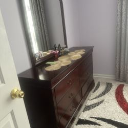 Bedroom Set For Sale - Bed, Nightstands, Mirror And Dresser
