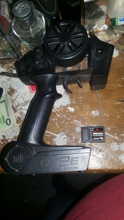 Busco control y recividor