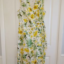 Woman's Summer Dress Size 16