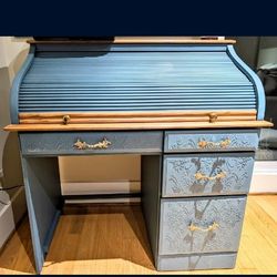 Vintage Roll Top Desk