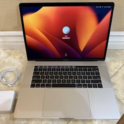 MacBook Pro I7 16G 256G 