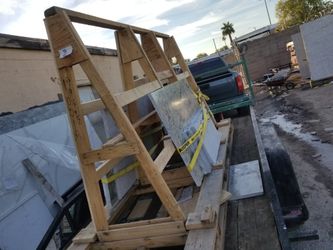 Vendo mi traila esta muy buena condición llanta buena