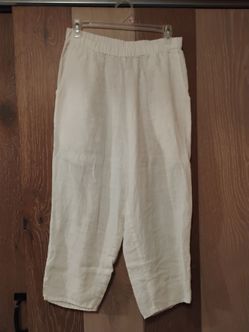 Woman white Capri