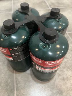 4 pack Coleman all purpose gas cylinders