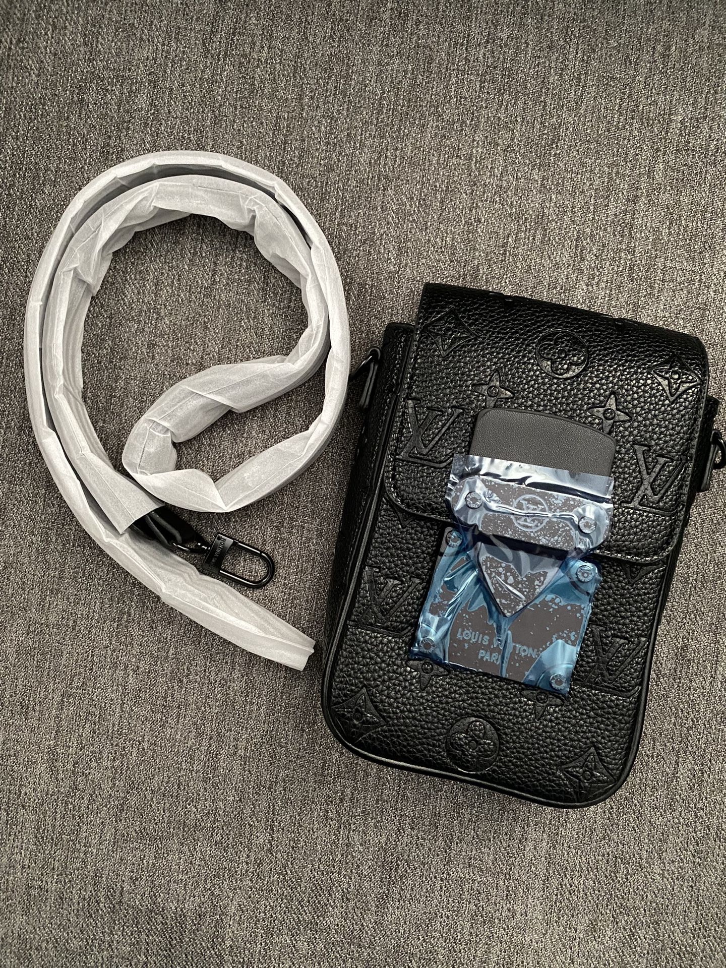 Louis Vuitton S-Lock Vertical Wearable Wallet Monogram Black