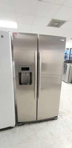 Samsung Side‑by‑Side Fridge – Stainless, Ice/Water Dispenser