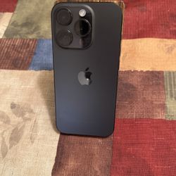 iPhone 15 PRO  in excellent condition, unlocked, no Carrier Sim restrictions